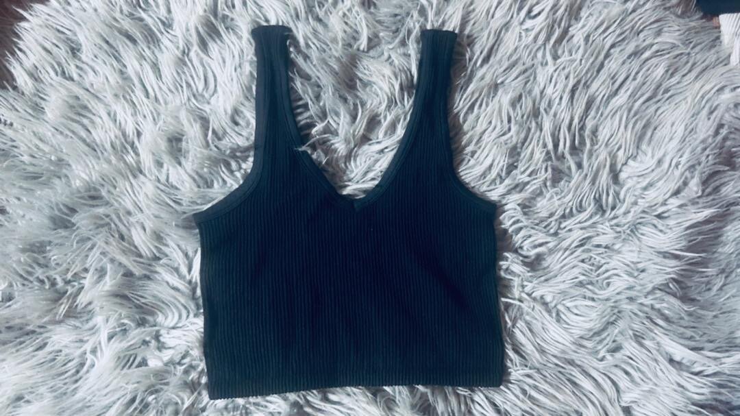 Haut court sans manches