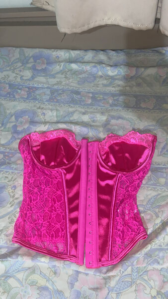 Corset bustier rose dentelle