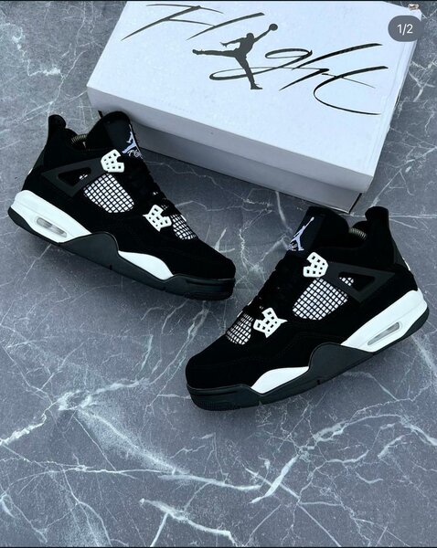 Air Jordan 4