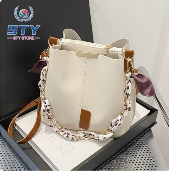 Sac à main en cuir chic