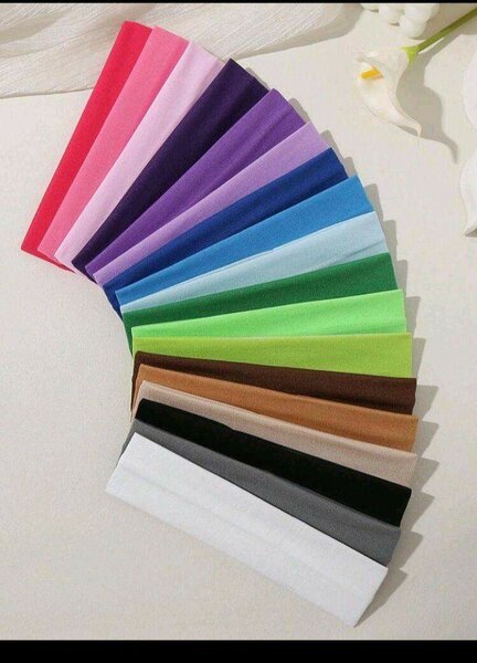 Bandeaux colorés en tissu