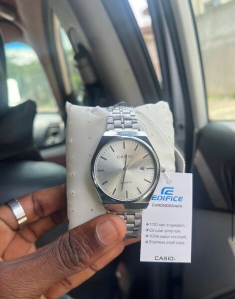 Montre Casio Homme + Coffret