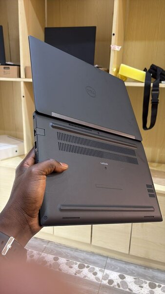 Dell Latitude Laptop Haute Performance