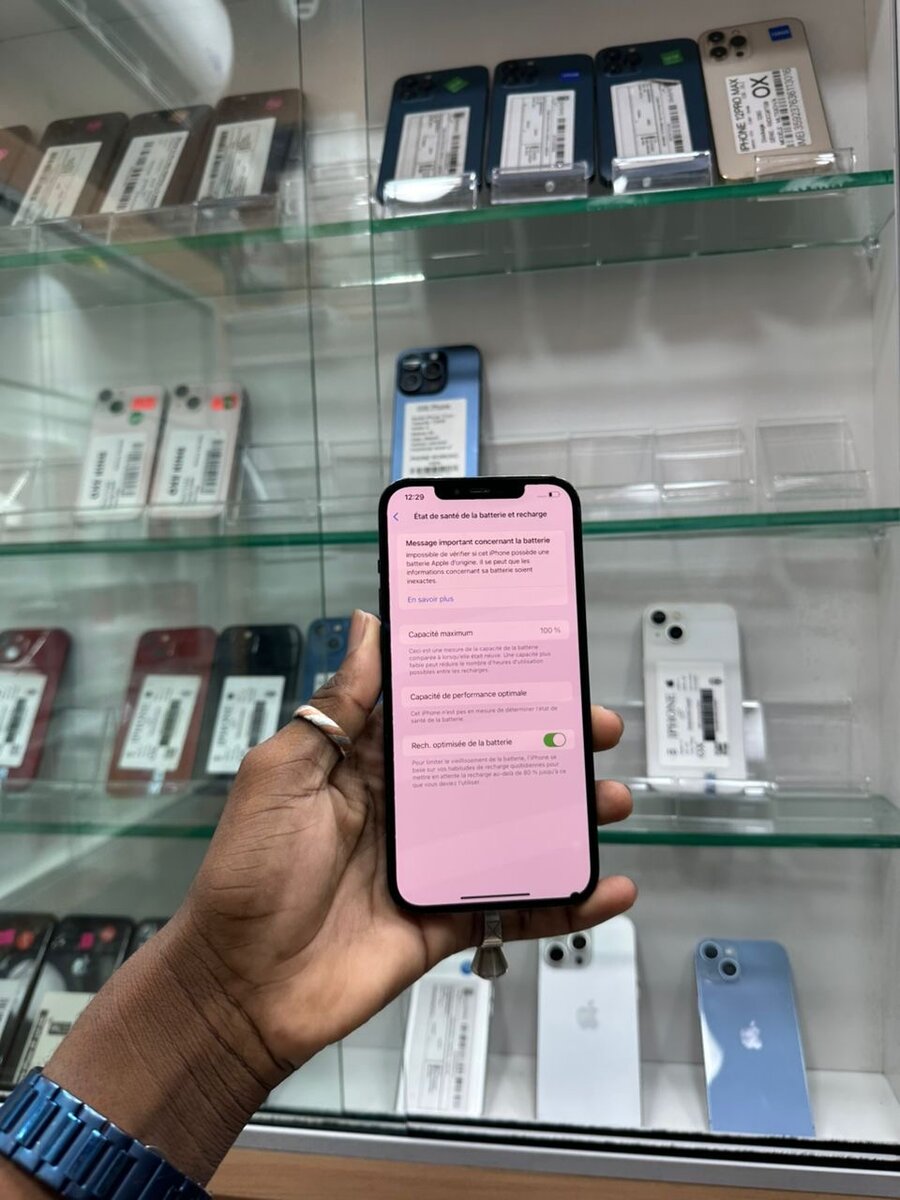 iPhone 12 Promax sans ID