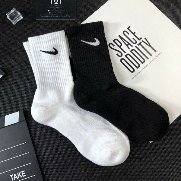 Nike socks colour Ash/white and black