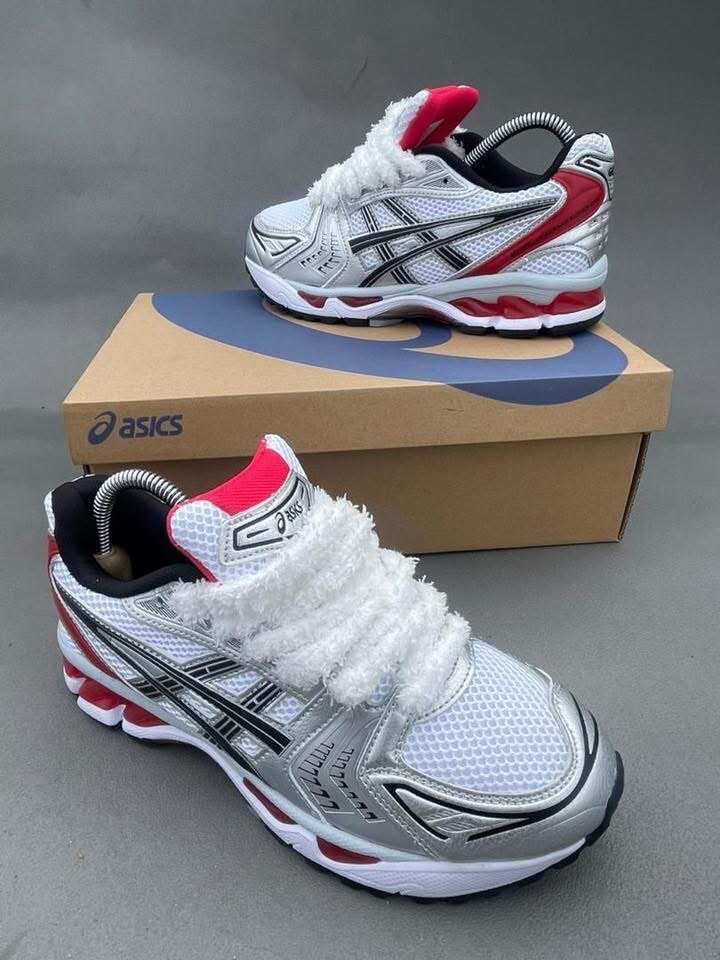 Asics Sneakers Confort Modernes