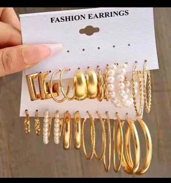 Lot de bijoux élégants