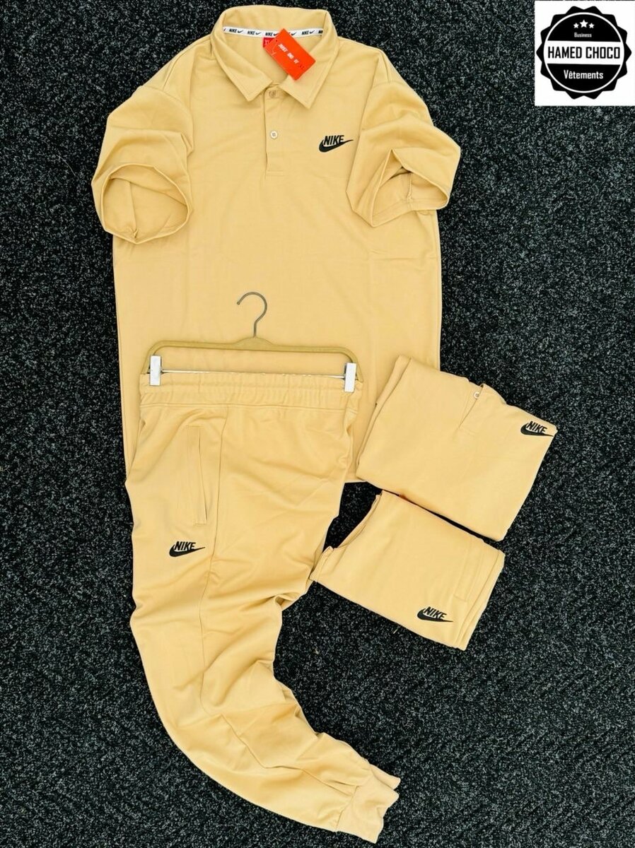 Complet homme disponible