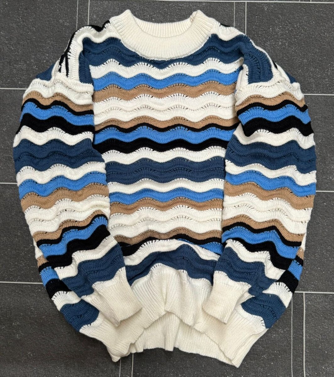 Pull élégant zippé beige