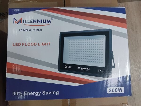 Projecteur LED Extérieur 200W