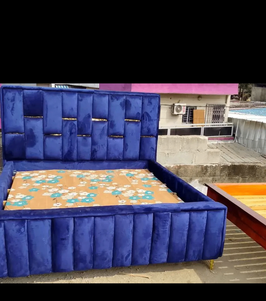 Lit Capitonné Bleu Confortable