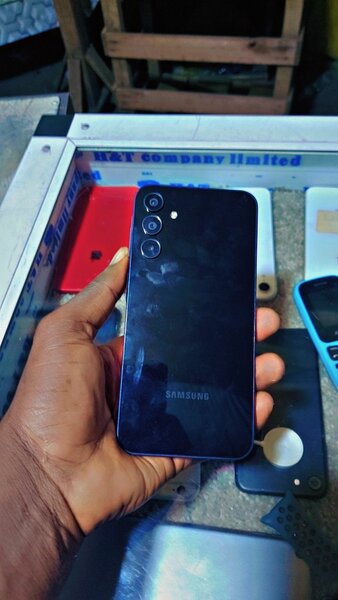 Samsung A15 ...256gig...8gig ram...