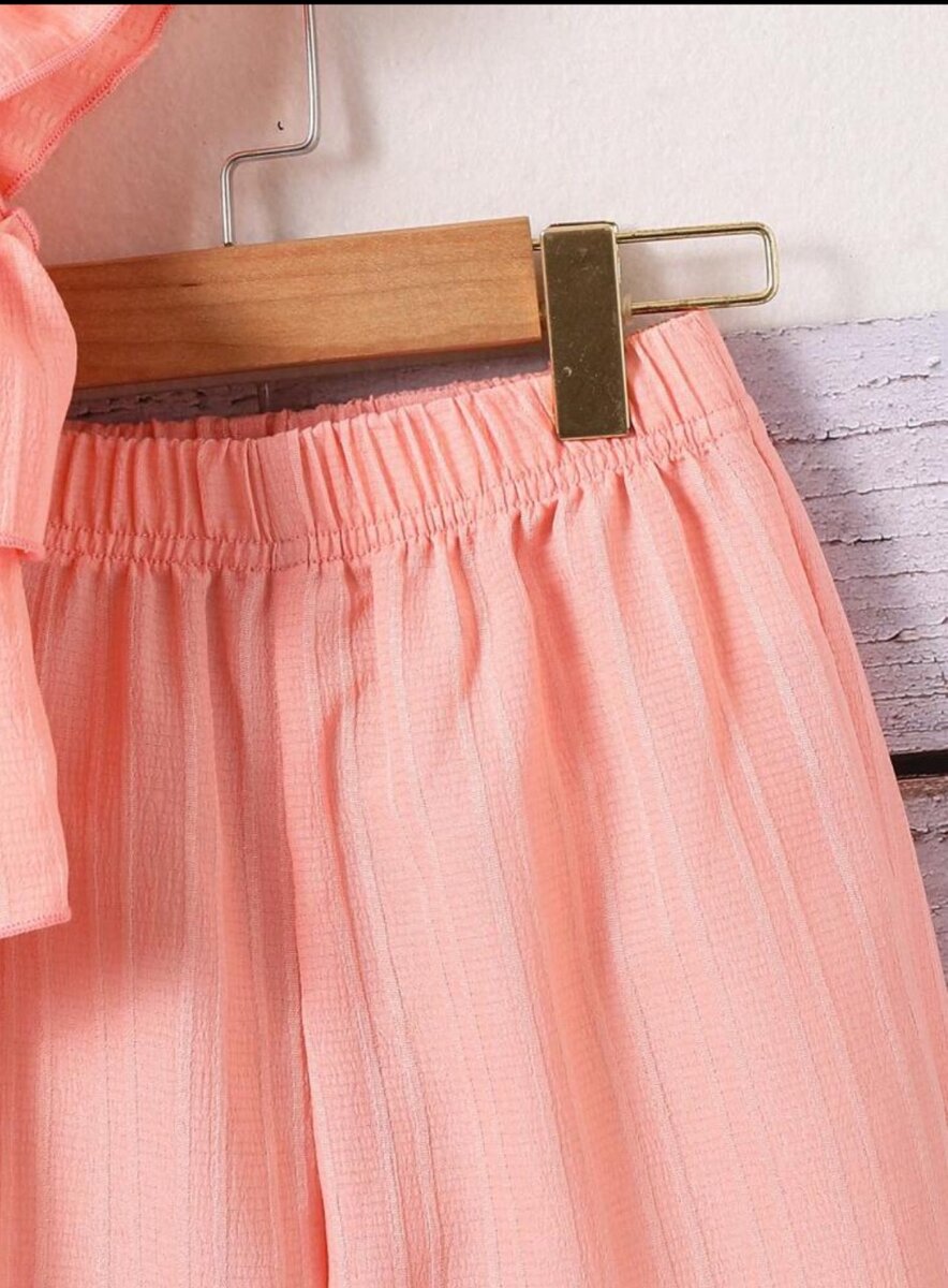 2Pcs Off Shoulder Top and Pants. 6-7years