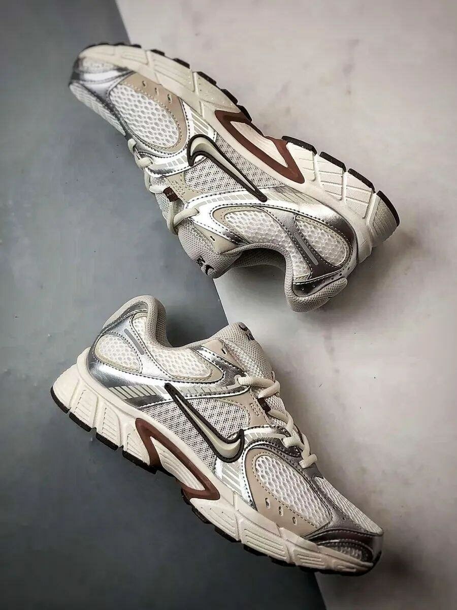 Nike V5 NRN