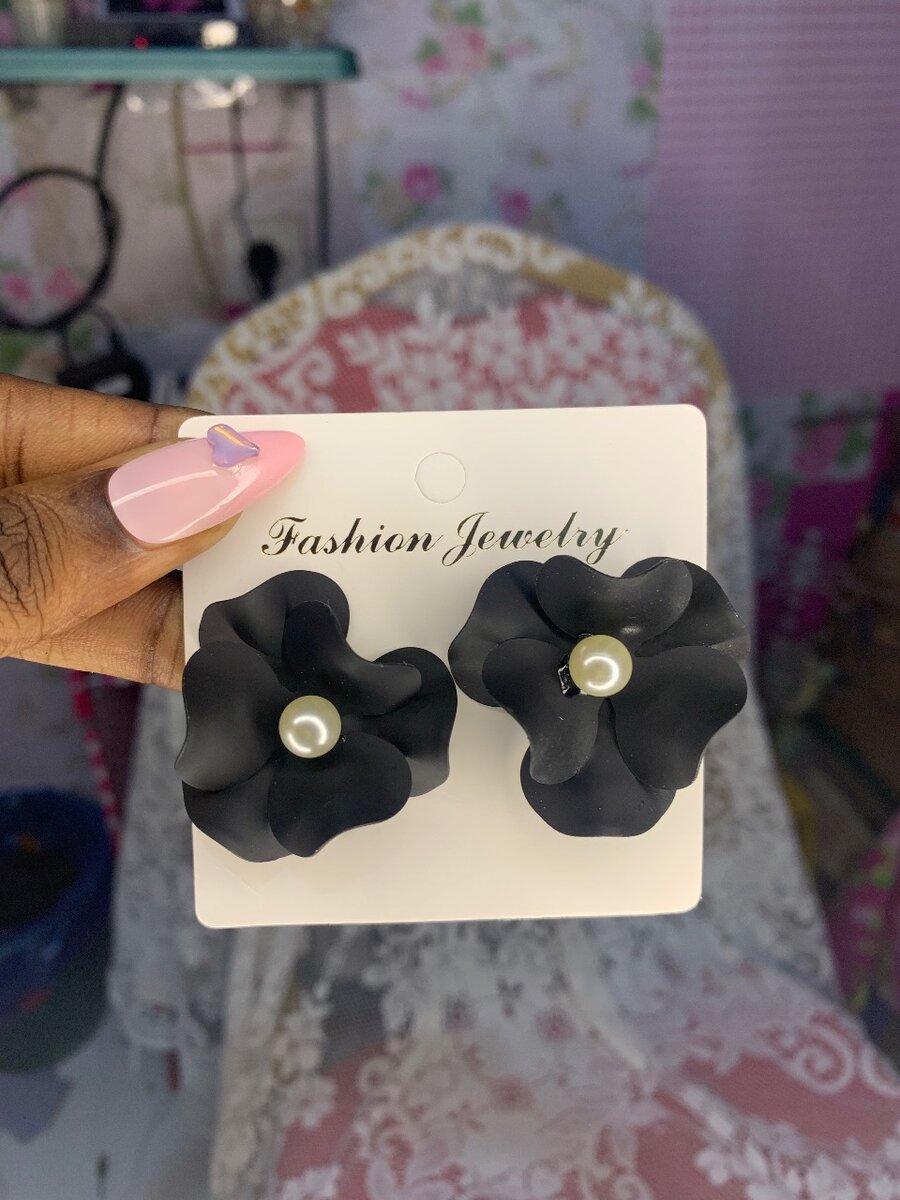 Boucles d'oreilles florales élégantes