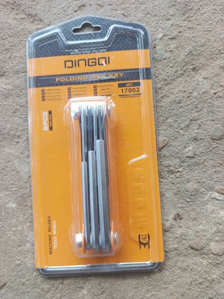 Clé à vélo pliante DINGQI 8 en 1