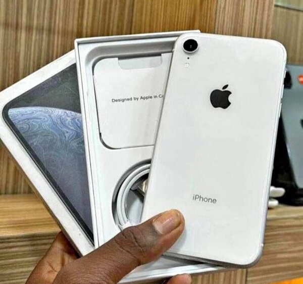 iPhone XR Blanc 64 Go