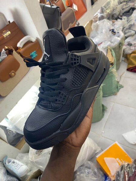 Baskets noires élégantes