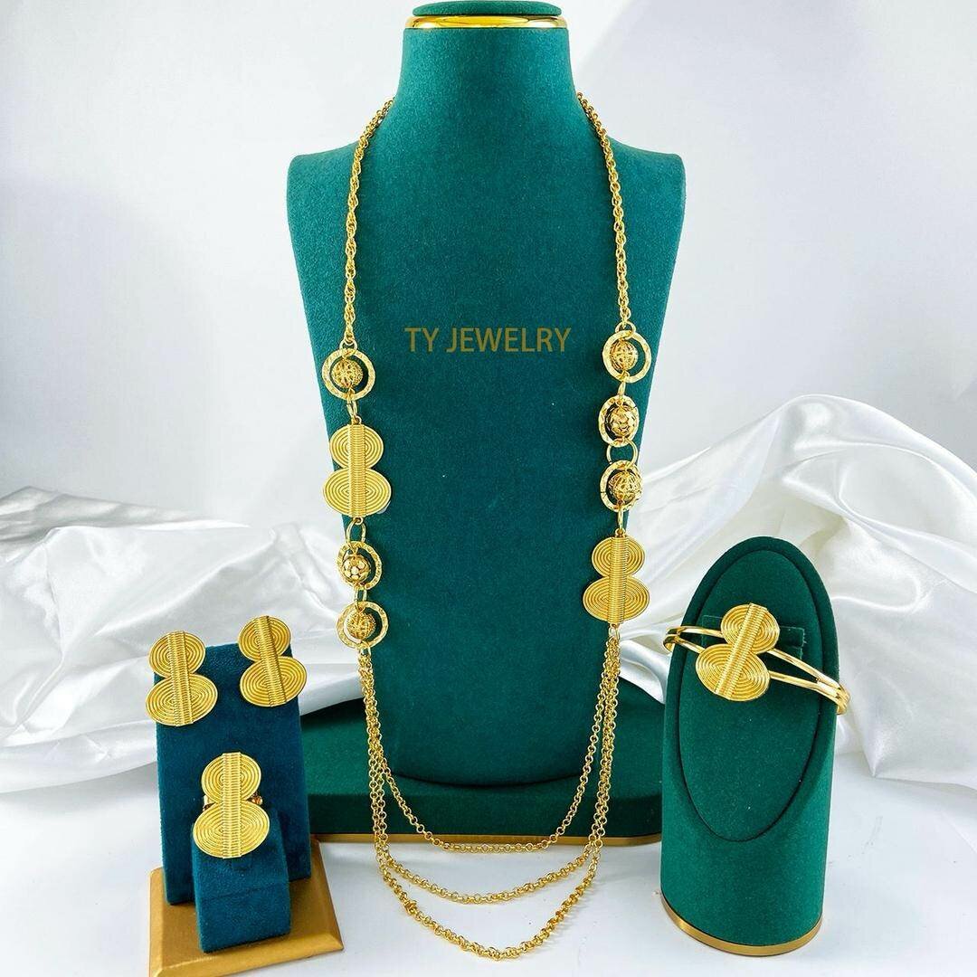 Parure Bijoux Dorée Élégante