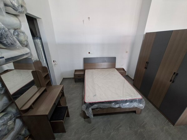 Modern Bedroom Furniture Set