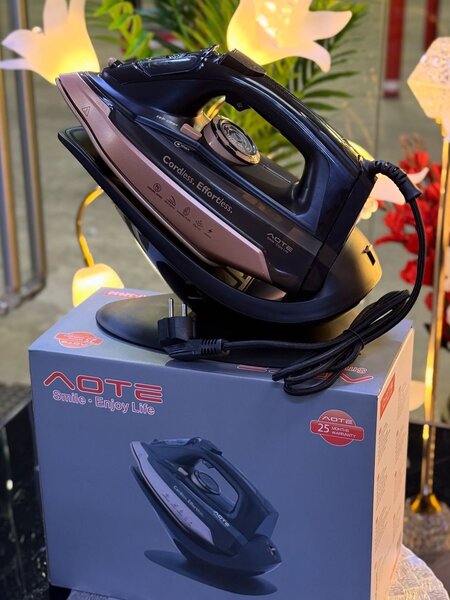 Fer à repasser sans fil AOTE