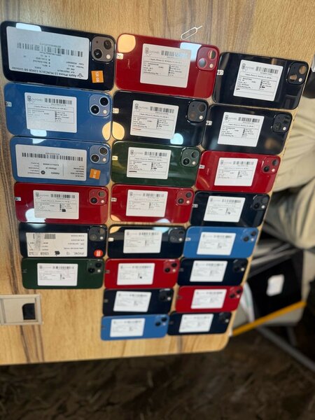 Smartphones reconditionnés variés