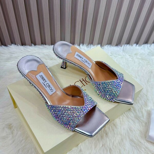 Ladies heel with glitters