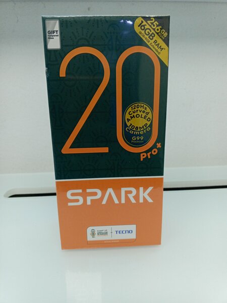 Tecno spark 20 pro plus