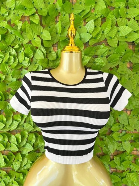 T-shirt rayé à manches courtes