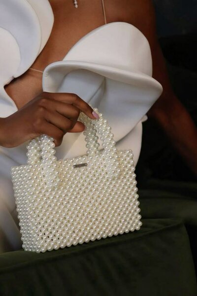 Sac à main perlé élégant