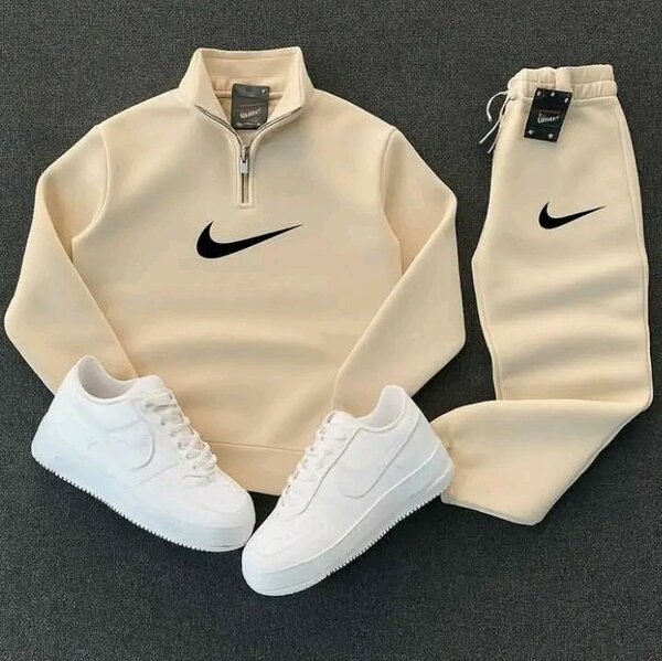 Ensemble de sport Nike beige
