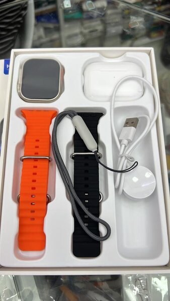 Montre connectée avec bracelets interchangeables