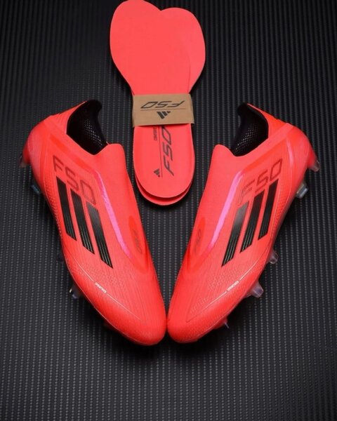 Chaussures de Football F50