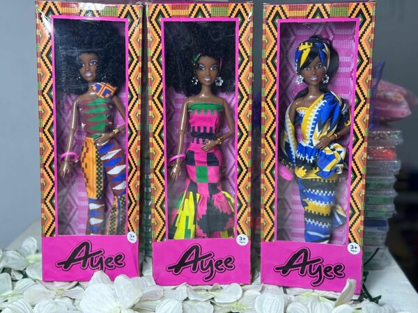 Poupée Ayee Collection Colorée