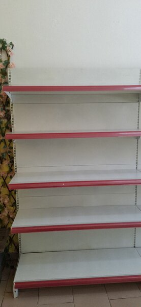 Étagères de rangement robustes