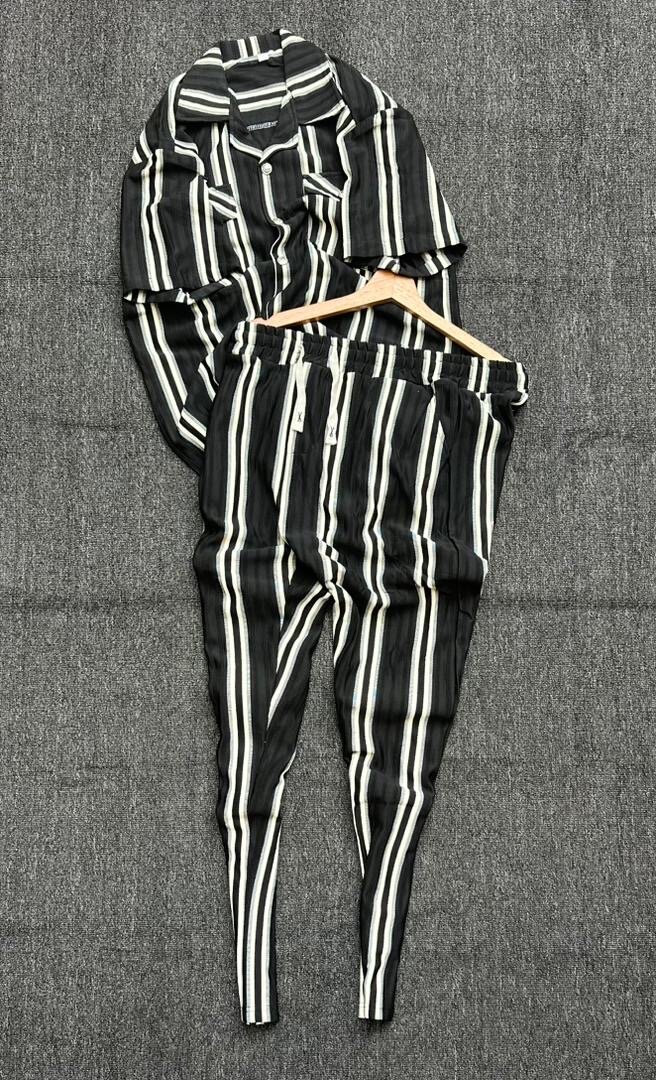 Ensemble pyjama rayé confortable