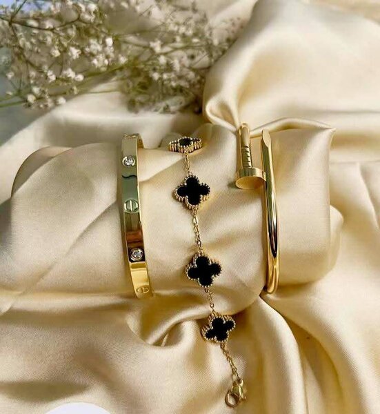 Trio cartier et trèfle