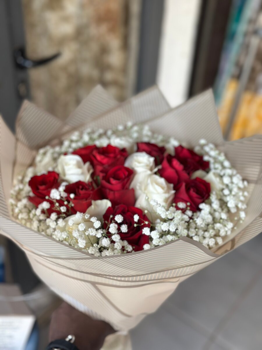 Bouquet de Roses Rouge et Blanche