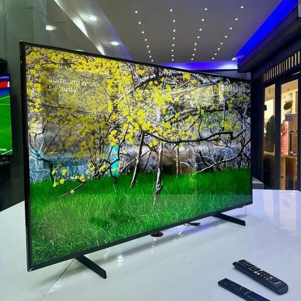 Téléviseur 4K UHD Hisense ou Samsung
