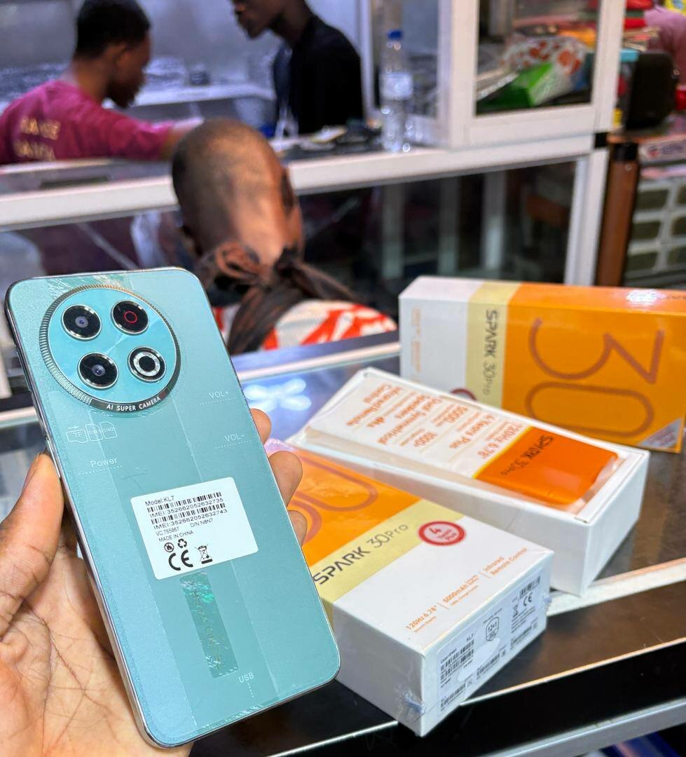 Tecno Spark 30 Pro 5G 256GB