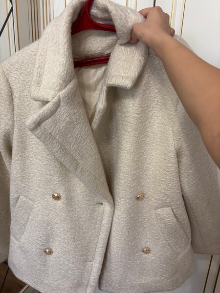 Укороченное пальто