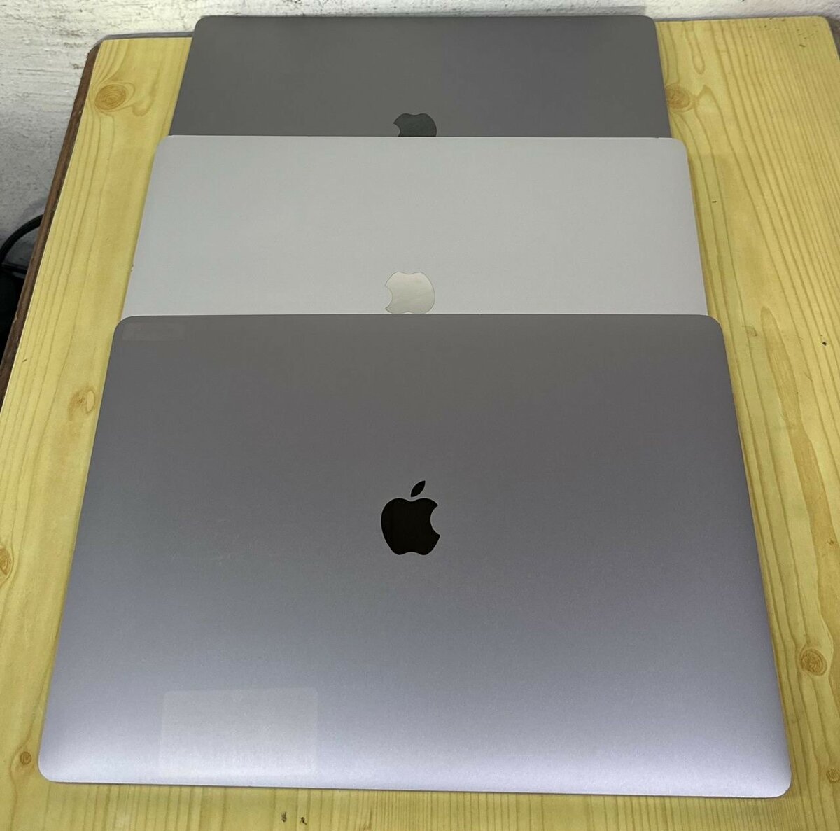 MacBook Pro 2019 TouchBar i9 16GB 1T