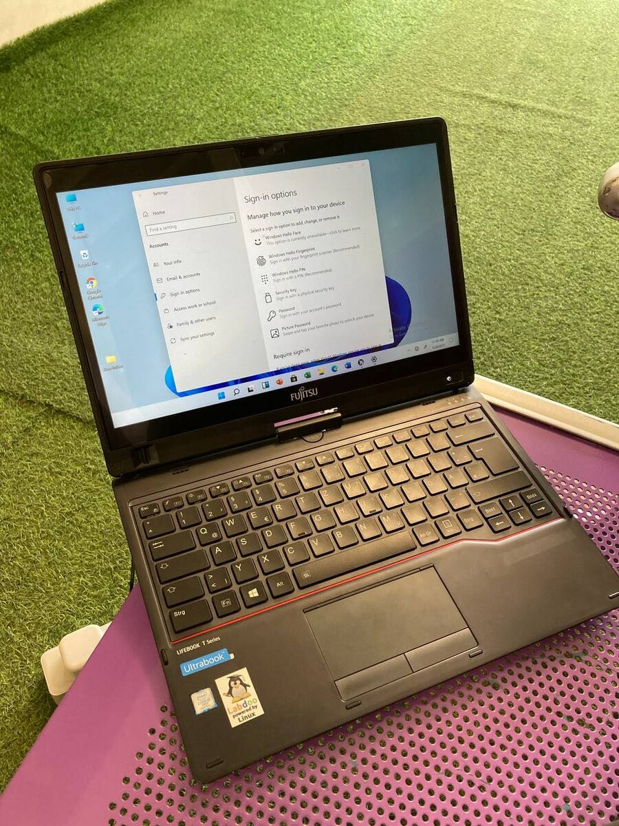 Fujitsu Lifebook T938  Ultrabook 8th Gen