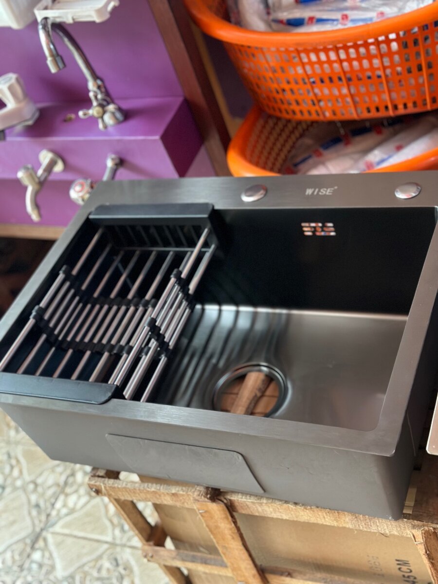 Black & Silver Kitchen Cabinet Sink With Pullout Faucet