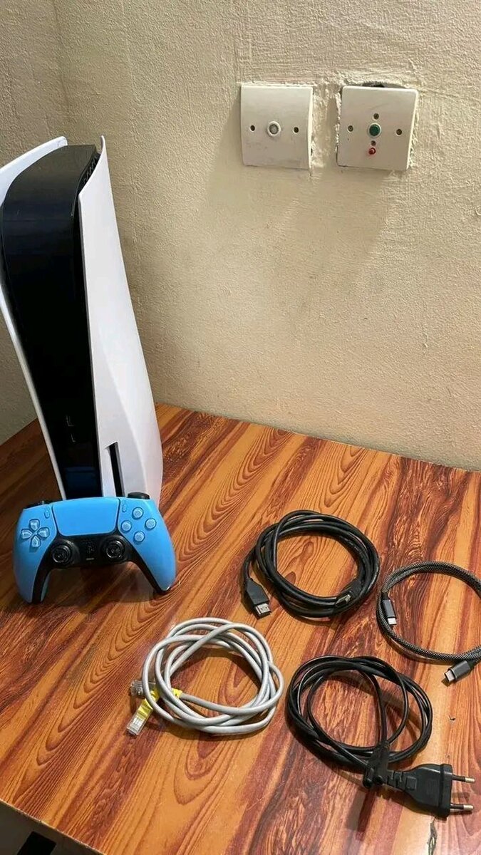 PlayStation 5 Slim avec manette