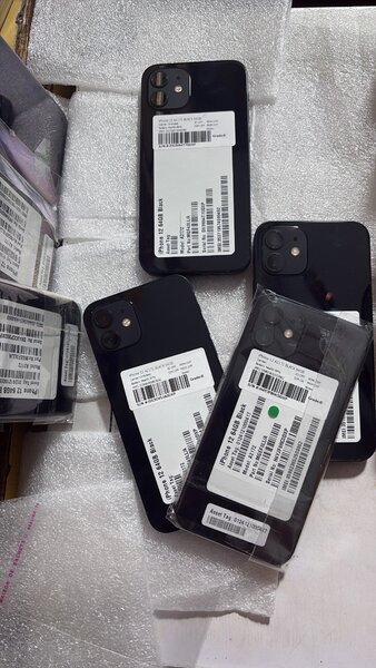 iPhone12 casi neuf (USA)