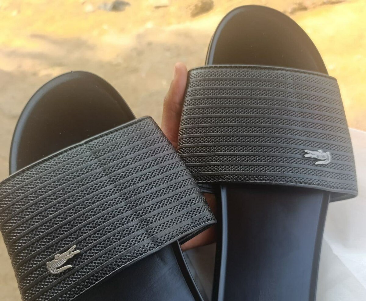 Claquettes pour hommes stylées