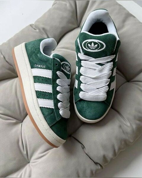 Adidas Sneakers