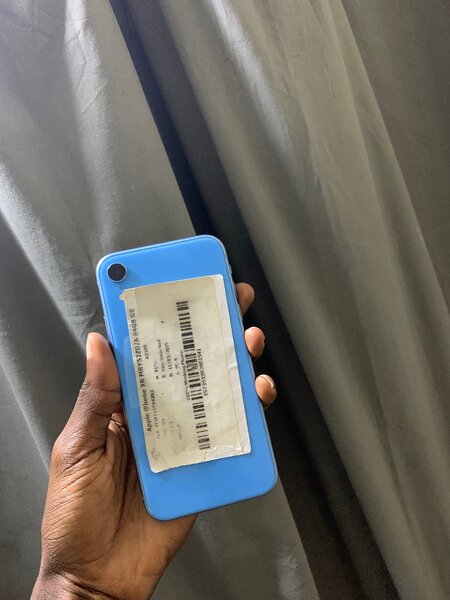 iPhone XR casi neuf