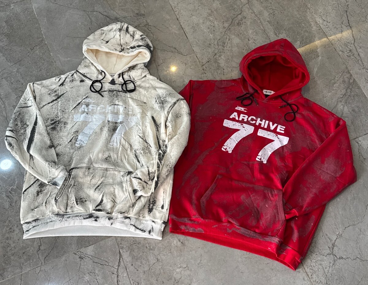 Sweat à capuche Archive 77